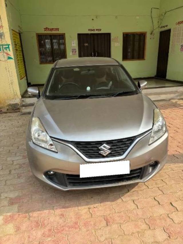 https://images10.gaadi.com/usedcar_image/4252469/original/processed_0f779a5d-5f5b-4b4d-a8c0-896619321960.jpg?imwidth=6402