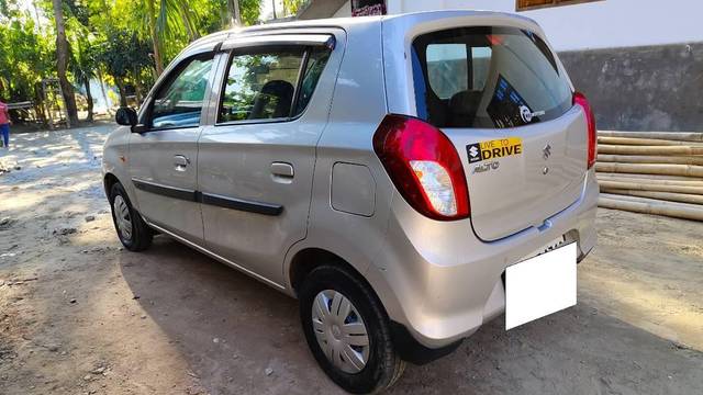 https://images10.gaadi.com/usedcar_image/4252708/original/processed_5a33e620-7dfb-4d9b-814c-e590ccc4a81a.jpg?imwidth=6402