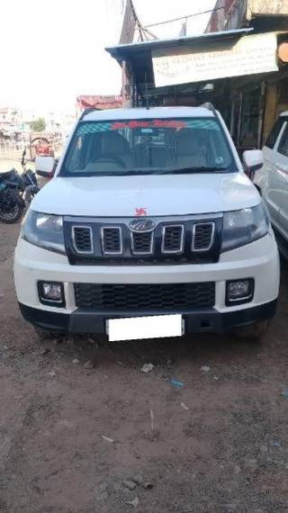 Mahindra TUV 300 Mahindra TUV 300 T10 Opt BSVI