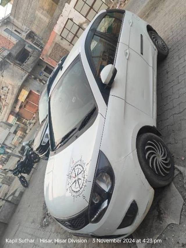 https://images10.gaadi.com/usedcar_image/4252860/original/processed_0ce721c7-d08c-4c3d-86b9-327a2c5ea943.jpg?imwidth=6400