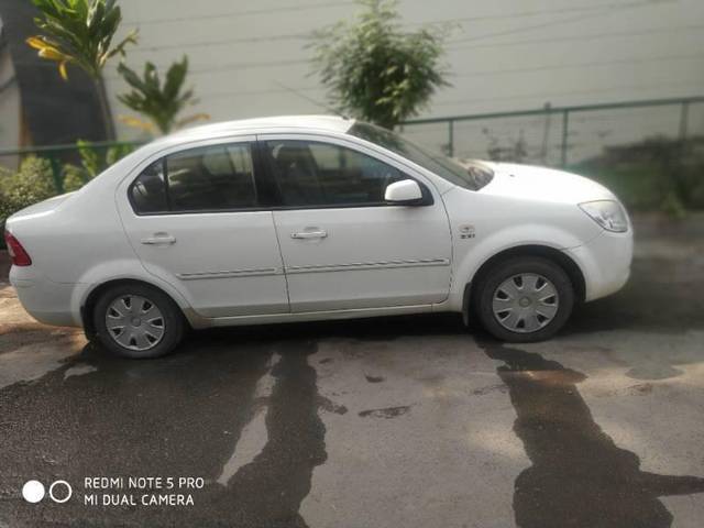 https://images10.gaadi.com/usedcar_image/4252889/original/processed_12319b36-6f60-4f78-ac0b-c89f58ff0160.jpg?imwidth=6400