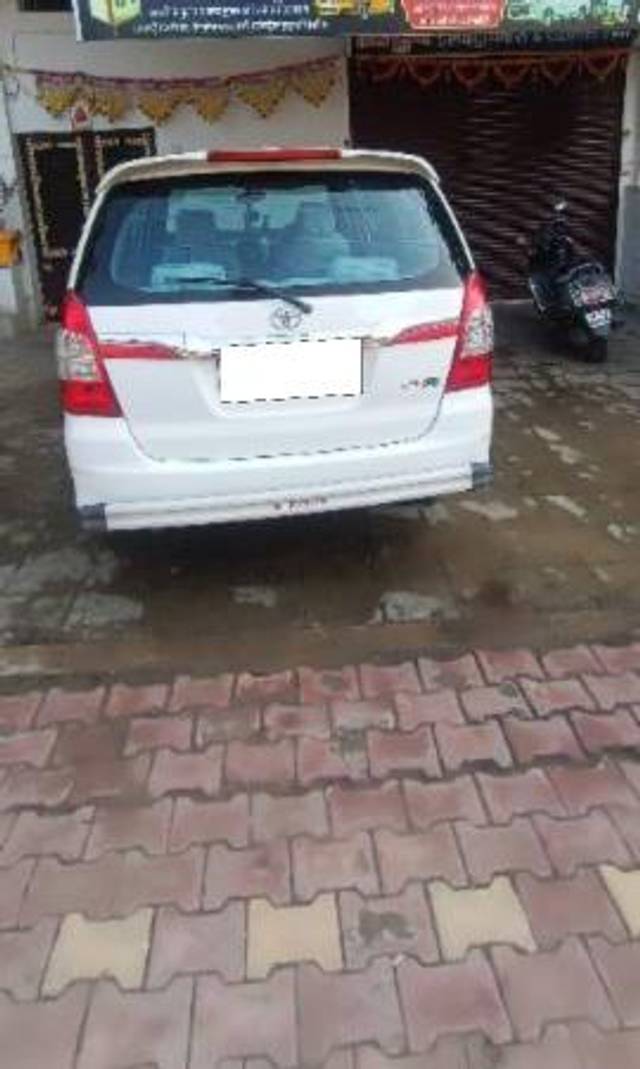 https://images10.gaadi.com/usedcar_image/4252911/original/processed_54869049-d85d-4e0d-8943-b533ab231997.jpg?imwidth=6401