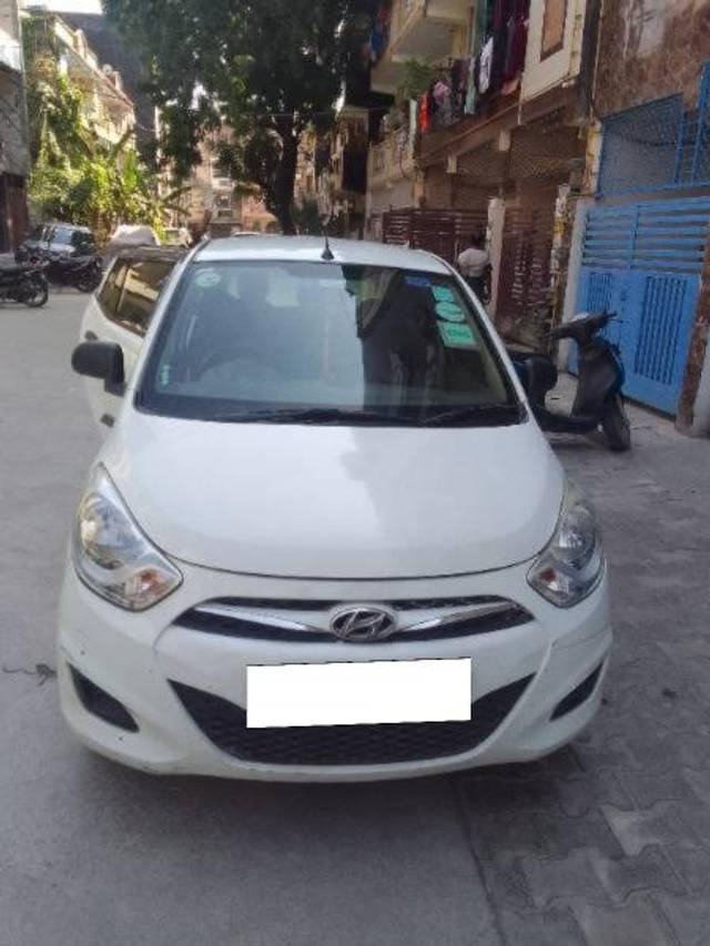 https://images10.gaadi.com/usedcar_image/4252954/original/processed_bb445e70-4399-4524-a070-cd76c63b7678.jpg?imwidth=6400