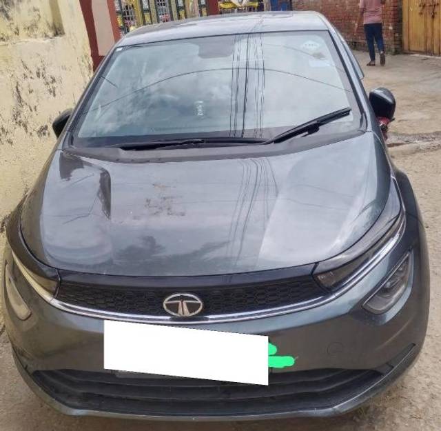 https://images10.gaadi.com/usedcar_image/4252976/original/processed_b8470aa9-1848-427a-b47e-6ad323323a9e.jpg?imwidth=6402