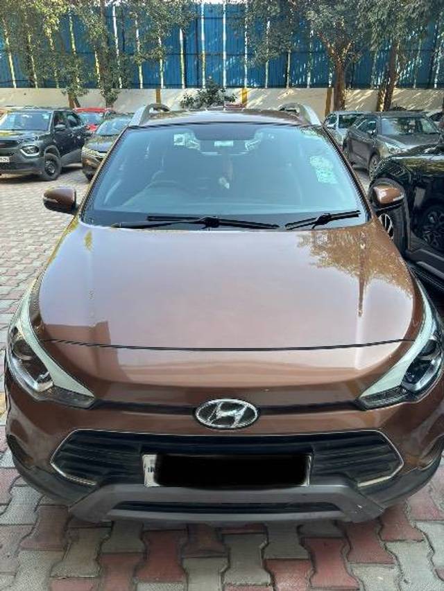 https://images10.gaadi.com/usedcar_image/4253051/original/6aa39690dcb386ee46dc877bdf817ea0.jpeg?imwidth=6401