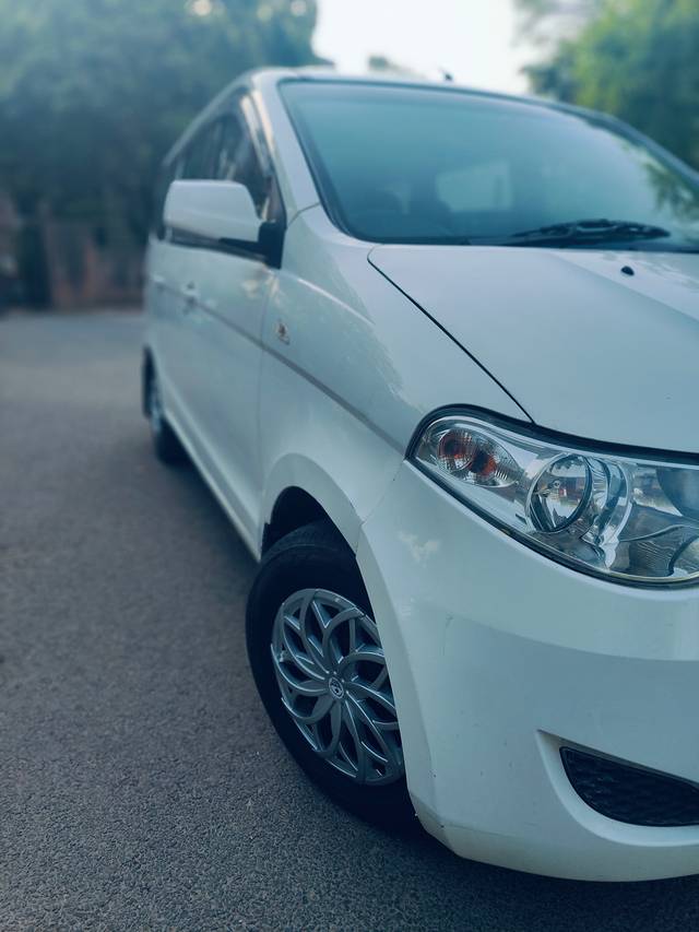 https://images10.gaadi.com/usedcar_image/4253126/original/c9c0b3129fc8c50335faa109a460add0.jpg?imwidth=6400