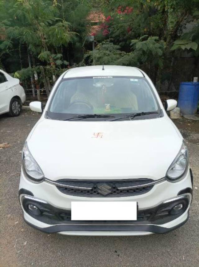 https://images10.gaadi.com/usedcar_image/4253259/original/processed_8fec7e3e-728e-4706-b5ae-1762265e87af.jpg?imwidth=6402