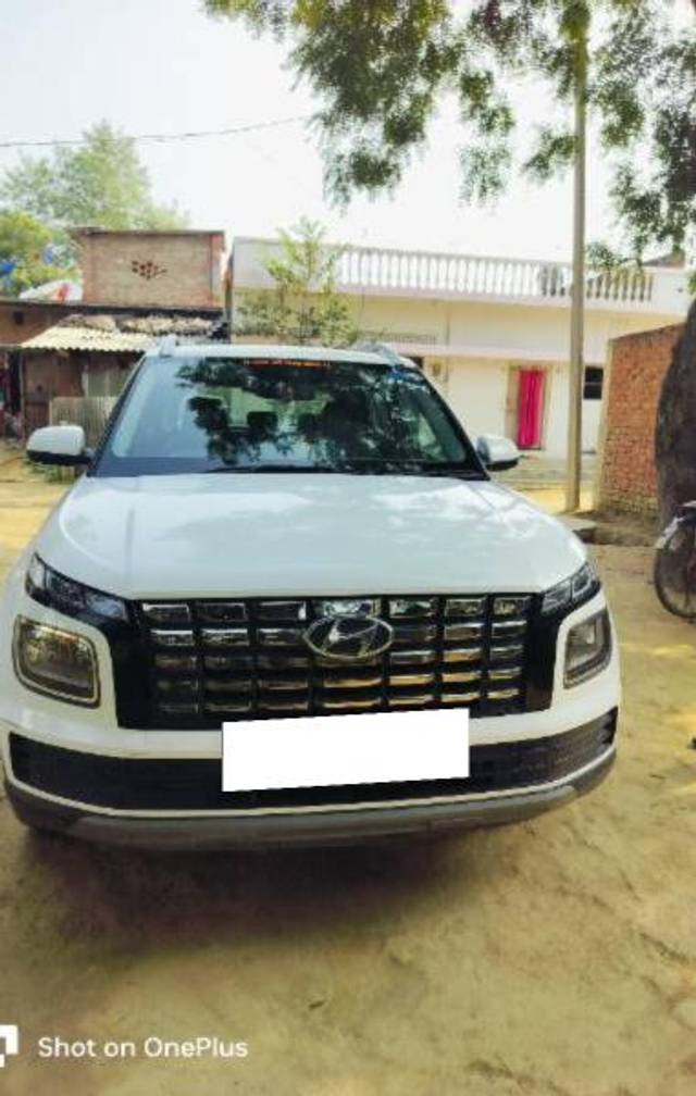 https://images10.gaadi.com/usedcar_image/4253327/original/processed_87c07807-a3ad-42e8-be6c-951bc8eec26e.jpg?imwidth=6401