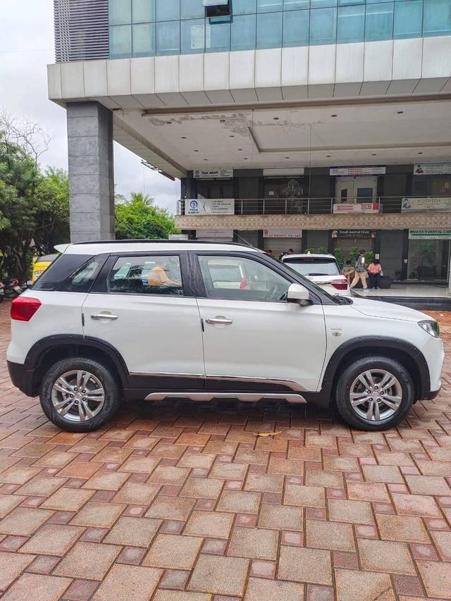 https://images10.gaadi.com/usedcar_image/4253497/original/processed_46a9ee53904716c6ac2e56e6a488d155.jpg?imwidth=6401