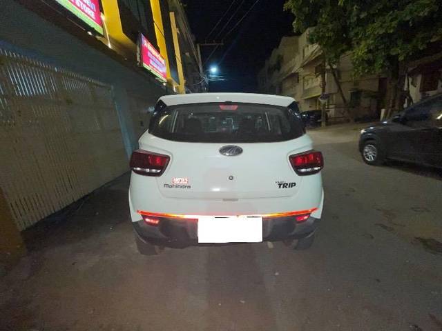 https://images10.gaadi.com/usedcar_image/4253619/original/processed_59971d7a-6fb2-4e55-b7e3-491f514a627b.jpg?imwidth=6402