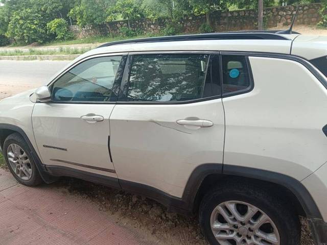 https://images10.gaadi.com/usedcar_image/4253674/original/e780ca07b2d6b4fedcbe6cb754b14d08.jpg?imwidth=6402