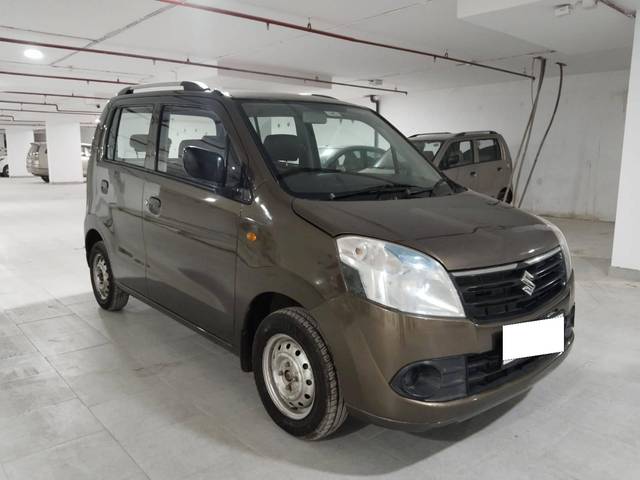 https://images10.gaadi.com/usedcar_image/4253712/original/processed_297ab2077edefd8136e32a0fd831fa29.jpg?imwidth=6400