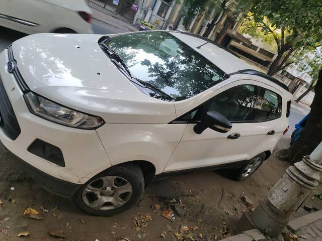 https://images10.gaadi.com/usedcar_image/4253743/original/f2a4dc1bfa8431d91c11d782d7de5a23.jpg?imwidth=6402