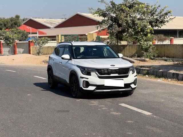 https://images10.gaadi.com/usedcar_image/4253762/original/processed_6f07c90fcf8e3cb73f0ac956e0e5d30b.jpg?imwidth=6400