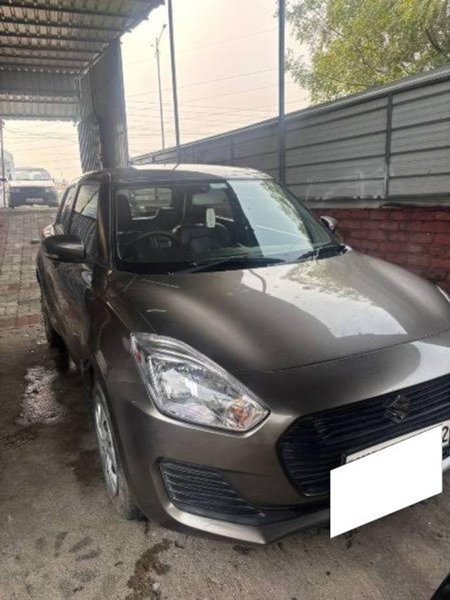 https://images10.gaadi.com/usedcar_image/4253840/original/processed_8f1d99de-283b-4814-9ebd-25ec9d331fa9.jpeg?imwidth=6400