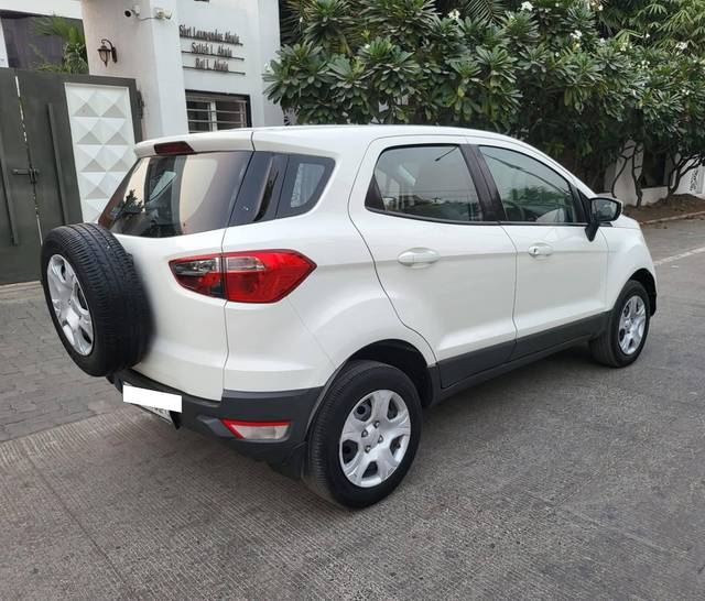 https://images10.gaadi.com/usedcar_image/4253864/original/processed_4625b039007635ff30285e9d0958d1ee.jpg?imwidth=6402