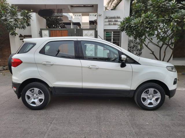 https://images10.gaadi.com/usedcar_image/4253864/original/processed_669d417fa9ff0f508501721a2290b1ba.jpg?imwidth=6401