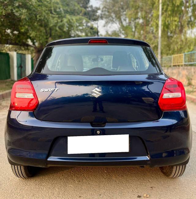 https://images10.gaadi.com/usedcar_image/4253869/original/processed_fd109f1f548a5d5ccd00a7c133b4391b.jpg?imwidth=6402