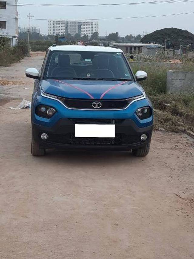 https://images10.gaadi.com/usedcar_image/4253908/original/d2b0bbb485b5aa2f12eb07e979a11b13.jpg?imwidth=6400