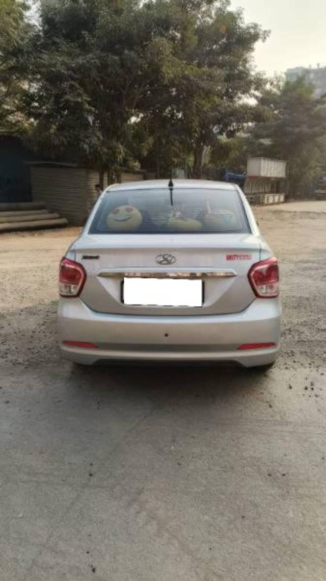 https://images10.gaadi.com/usedcar_image/4253956/original/processed_0234042b-c6e1-441c-9733-25ddd57f84c0.jpg?imwidth=6401