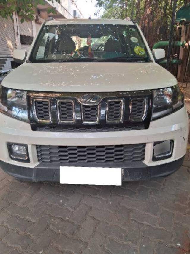 https://images10.gaadi.com/usedcar_image/4254038/original/7bd4987b0a3e7f735ab9010016050e32.jpg?imwidth=6400