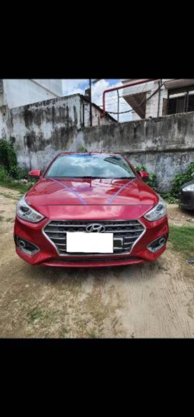 https://images10.gaadi.com/usedcar_image/4254065/original/processed_9061c87b-32f3-44fd-a89e-827aca7c0be5.jpg?imwidth=6400