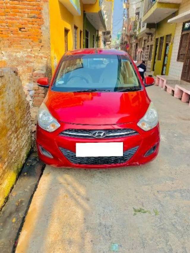 https://images10.gaadi.com/usedcar_image/4254279/original/processed_55d2db9b-86ff-4470-8be7-5057a1848114.jpeg?imwidth=6400