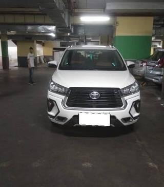 Toyota Innova Crysta 2020-2022 Toyota Innova Crysta 2.4 G Plus 8 STR