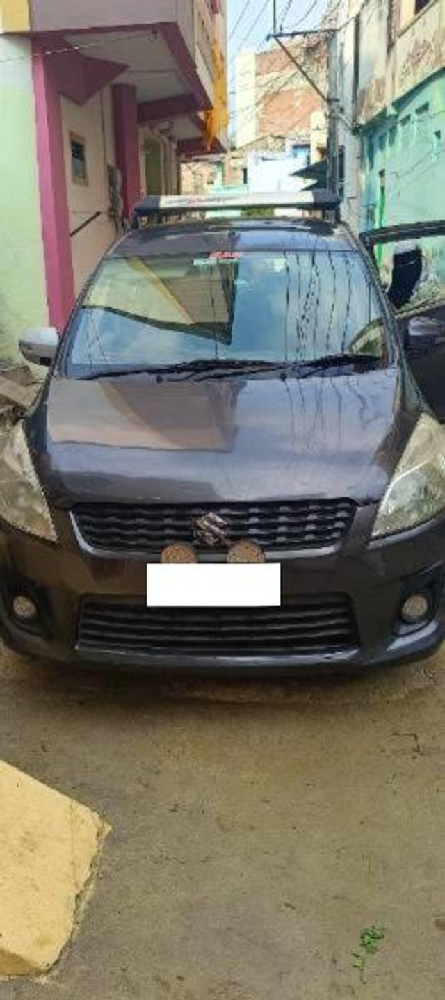 https://images10.gaadi.com/usedcar_image/4254350/original/processed_1d5184cc-b2cc-4c88-8eba-5f419362000b.jpg?imwidth=6400