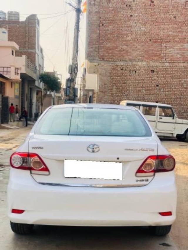 https://images10.gaadi.com/usedcar_image/4254365/original/processed_73311481-9013-4c39-885e-7069592b0557.jpg?imwidth=6401