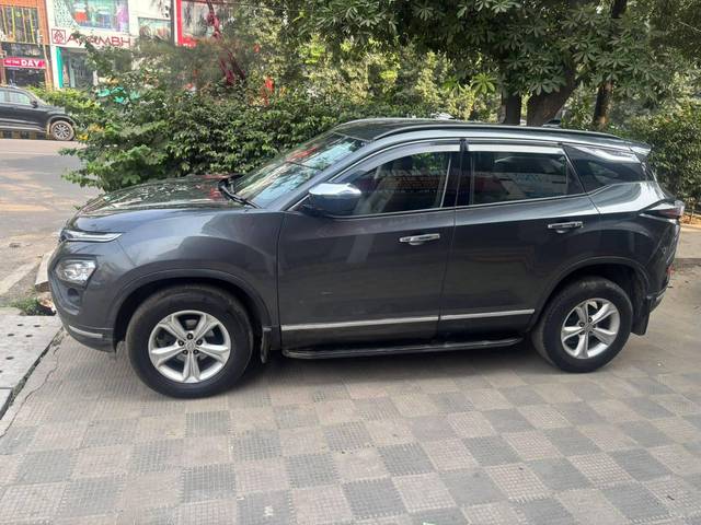 https://images10.gaadi.com/usedcar_image/4254408/original/processed_a1b8f9b754a793f7e7b3b75d4ed99fb7.jpg?imwidth=6400