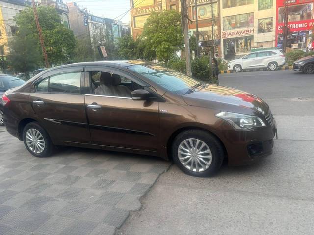 https://images10.gaadi.com/usedcar_image/4254421/original/processed_253739e9722a76fad177110e072f62d8.jpg?imwidth=6400