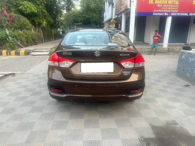 https://images10.gaadi.com/usedcar_image/4254421/original/processed_e44ef3dcd72b6f10123e959d57d16444.jpg?imwidth=6401