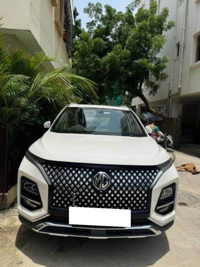 https://images10.gaadi.com/usedcar_image/4254433/original/processed_5dbf0274-72db-45de-aff7-5b3c2a64fce2.jpeg?imwidth=6400