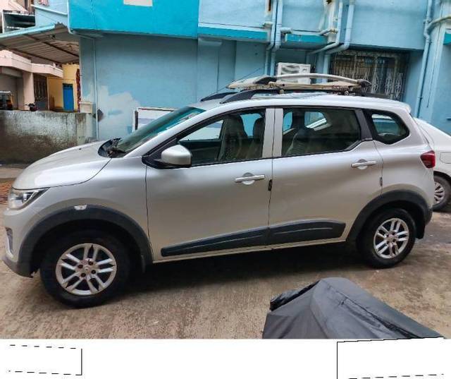 https://images10.gaadi.com/usedcar_image/4254598/original/d7896440df7e9ea8cb63888d0a107a8e.jpg?imwidth=6402