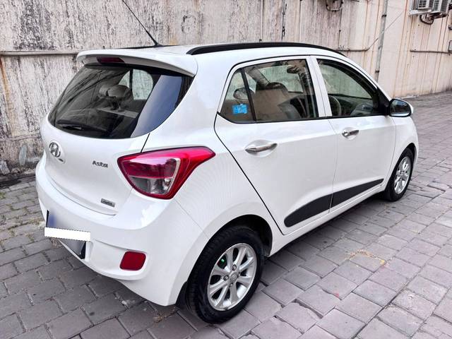 https://images10.gaadi.com/usedcar_image/4254739/original/processed_5e33a6943592c788e5089e8266b5bdff.jpg?imwidth=6401