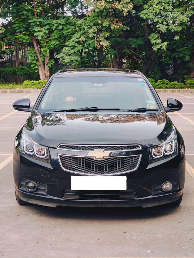 https://images10.gaadi.com/usedcar_image/4254747/original/processed_250da3c5cb806e3969ebf14d47054b82.jpeg?imwidth=6401