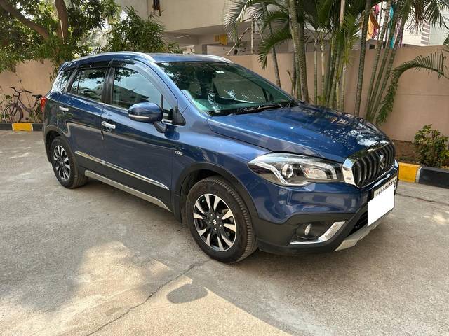 https://images10.gaadi.com/usedcar_image/4254754/original/processed_ca896a30222e6e1b64930a39217e20a3.jpg?imwidth=6400