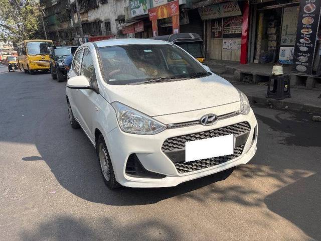 https://images10.gaadi.com/usedcar_image/4254788/original/bc04b4a1edc9af63e73ebf6949b5f318.jpg?imwidth=6400