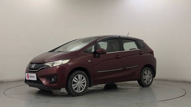 https://images10.gaadi.com/usedcar_image/4255140/original/65ca1e29886f2533df7f9059589636b6.JPG?imwidth=6400