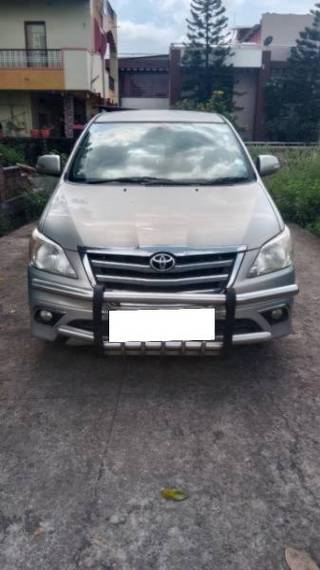 Toyota Innova Toyota Innova 2.5 VX (Diesel) 7 Seater BS IV