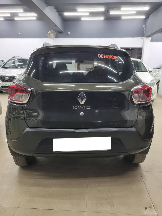 https://images10.gaadi.com/usedcar_image/4255367/original/processed_45d1dcec9d5a6c04295afcf64a39d5e7.jpg?imwidth=6401