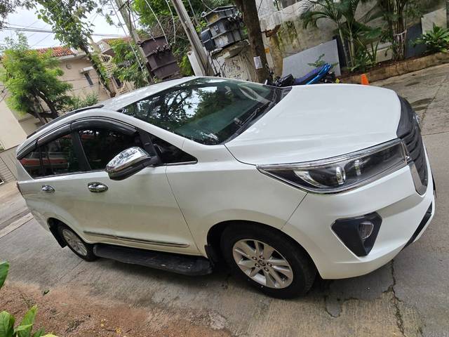 https://images10.gaadi.com/usedcar_image/4255371/original/254cd8474a8635f8115cf45c80774c15.jpg?imwidth=6401