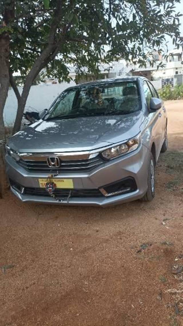 https://images10.gaadi.com/usedcar_image/4255373/original/processed_62a02159-dcf9-44ef-bd22-34b3e98f6ad6.jpeg?imwidth=6400