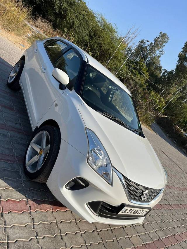 https://images10.gaadi.com/usedcar_image/4255406/original/processed_23ed0e336beb2f248aa8727e41059ca5.jpg?imwidth=6401