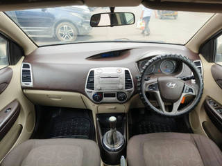 Toyota Fortuner 2011-2016 Toyota Fortuner 4x2 Manual