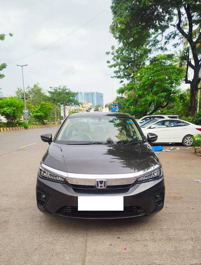 https://images10.gaadi.com/usedcar_image/4255453/original/processed_0a2e0bd3ff71afb0dd5429169ec9ac56.jpeg?imwidth=6400