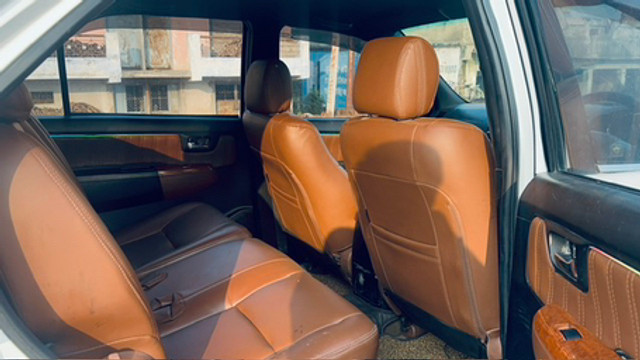 Second-hand 2009 Toyota Fortuner 3.0 Diesel for sale in Varanasi-9