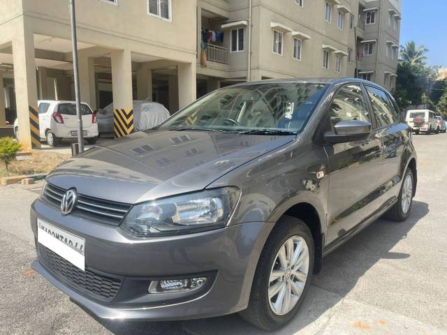 https://images10.gaadi.com/usedcar_image/4255521/original/processed_6fc27b67341b0ee8317188000fc126d6.jpg?imwidth=6400