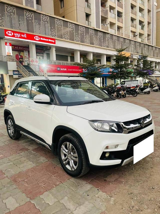 https://images10.gaadi.com/usedcar_image/4255659/original/processed_7c7f32706e332147eca32d14f164e297.jpg?imwidth=6400